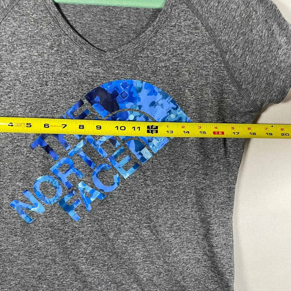 The North Face Women's Medium Gray Heather V-Neck Tech T-Shirt Blue - Size‎ M - Picture 6 of 7